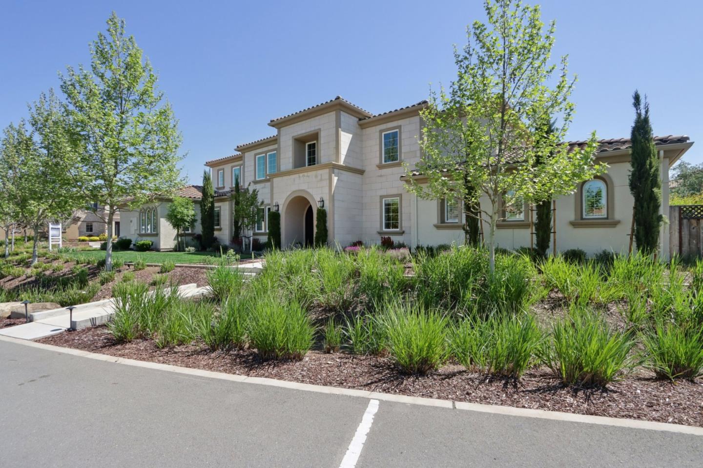 18600 Corte Arcangel, MorganHill, CA 95037
