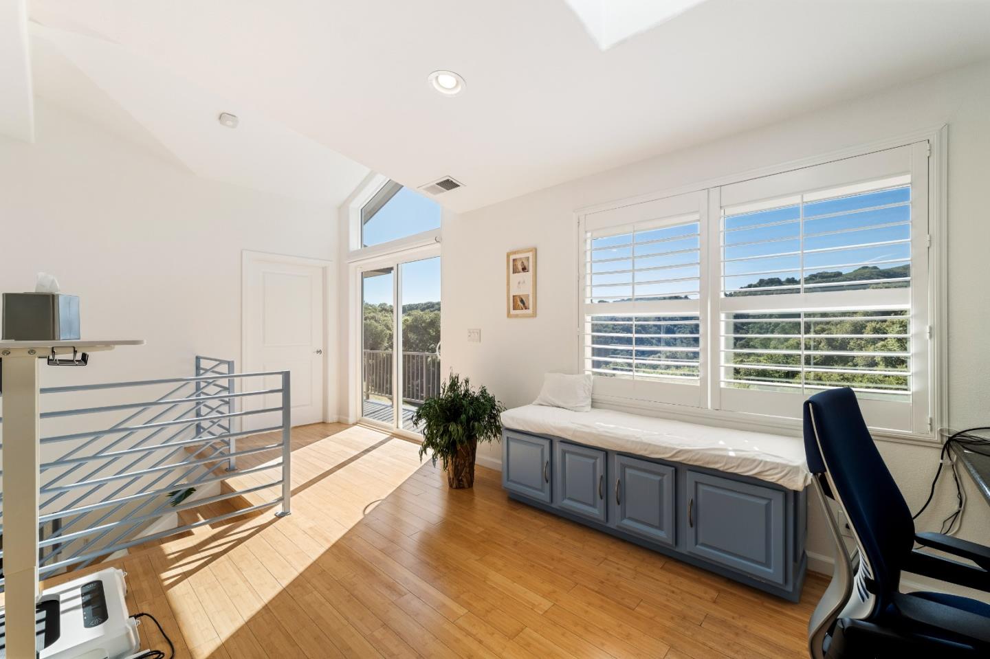 245 Calle De Los Agrinemsors, CarmelValley, CA 93924