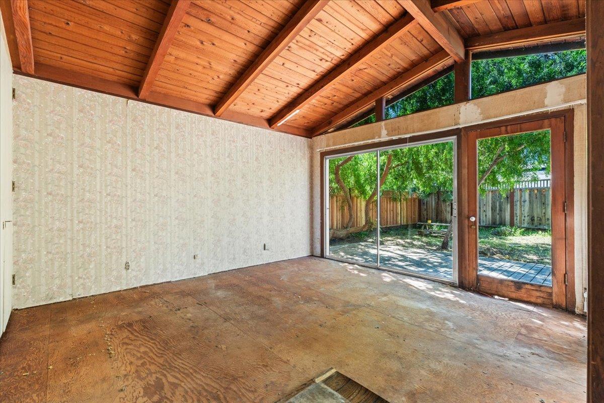 16001 Stephenie Lane, LosGatos, CA 95032