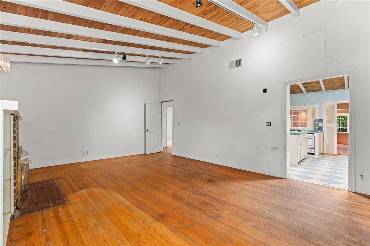 16001 Stephenie Lane, LosGatos, CA 95032