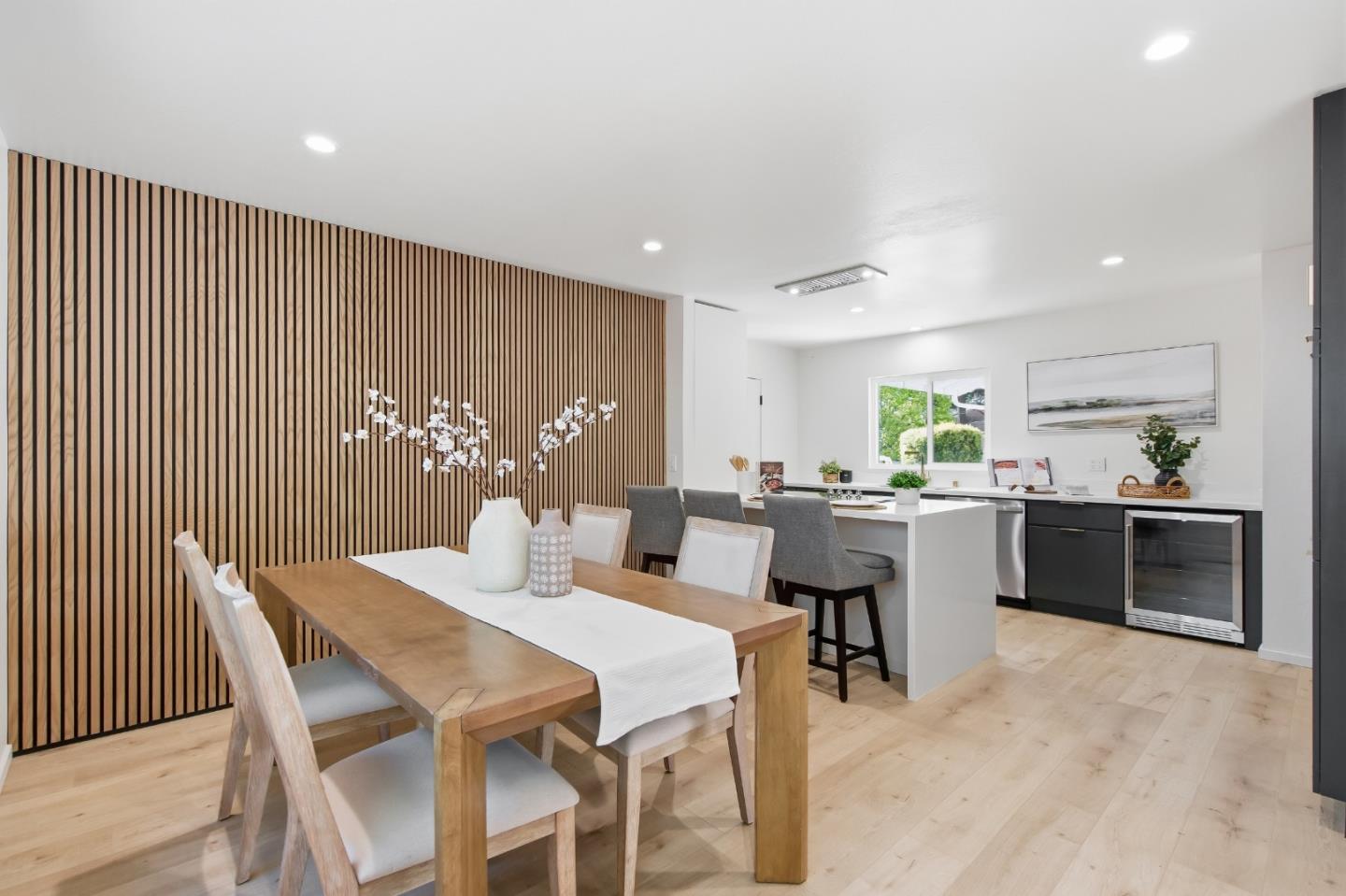 10910 Glen Artney Street, Oakland, CA 94605