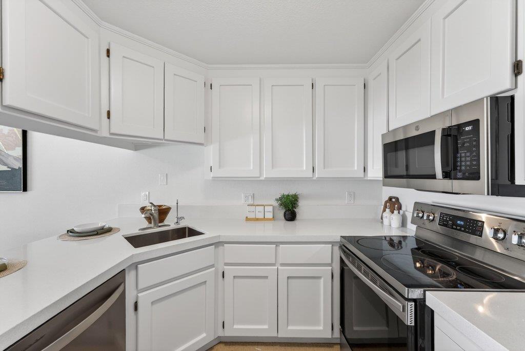 12 Horseshoe Court, ScottsValley, CA 95066