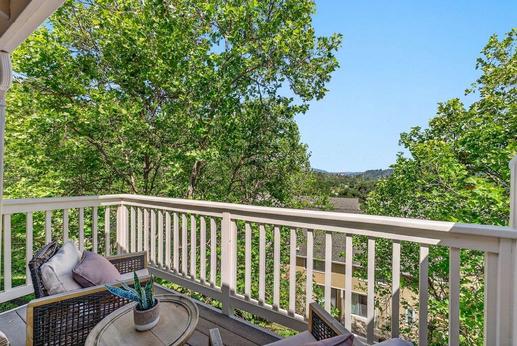 12 Horseshoe Court, ScottsValley, CA 95066