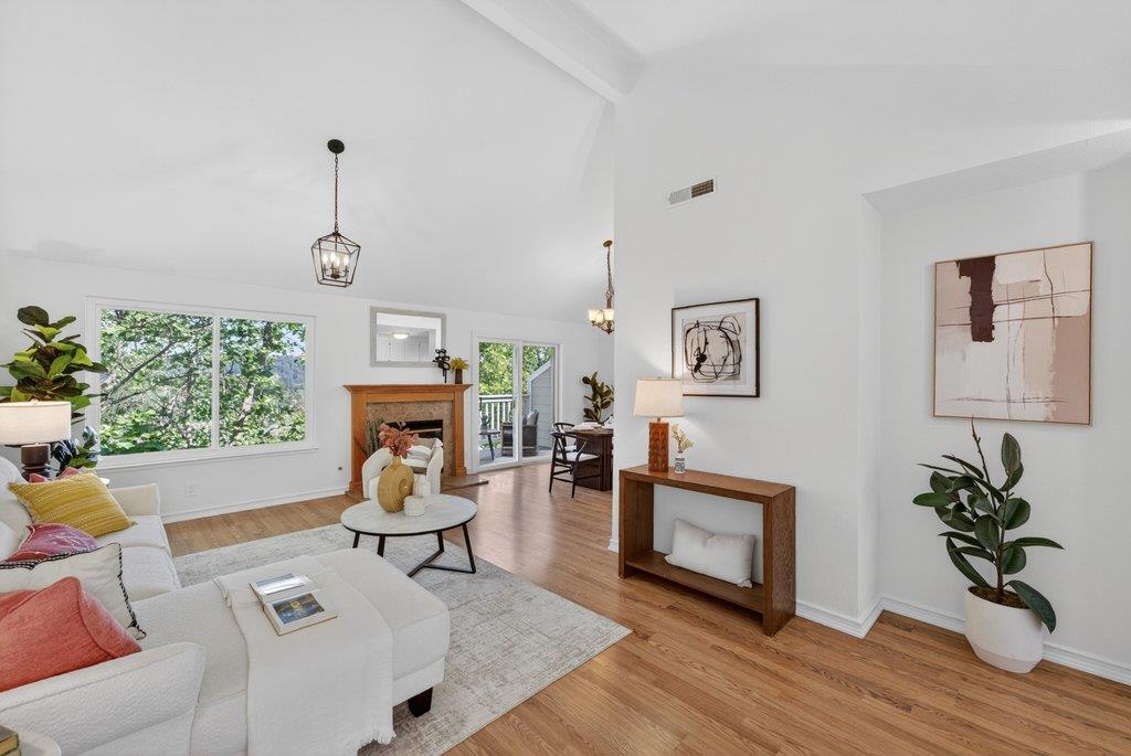 12 Horseshoe Court, ScottsValley, CA 95066