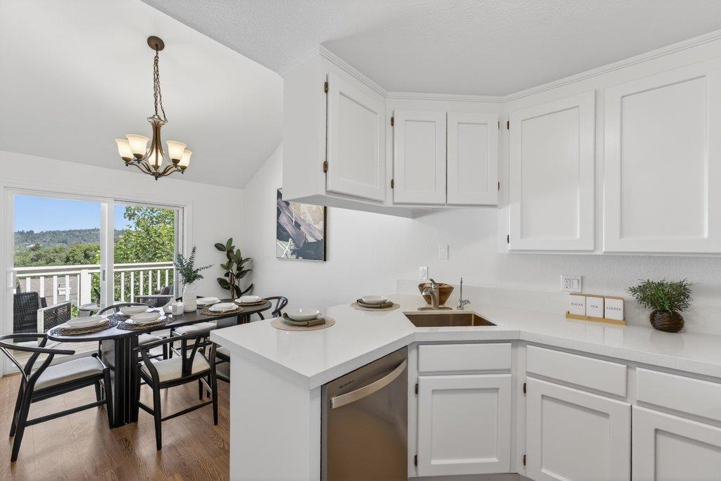 12 Horseshoe Court, ScottsValley, CA 95066