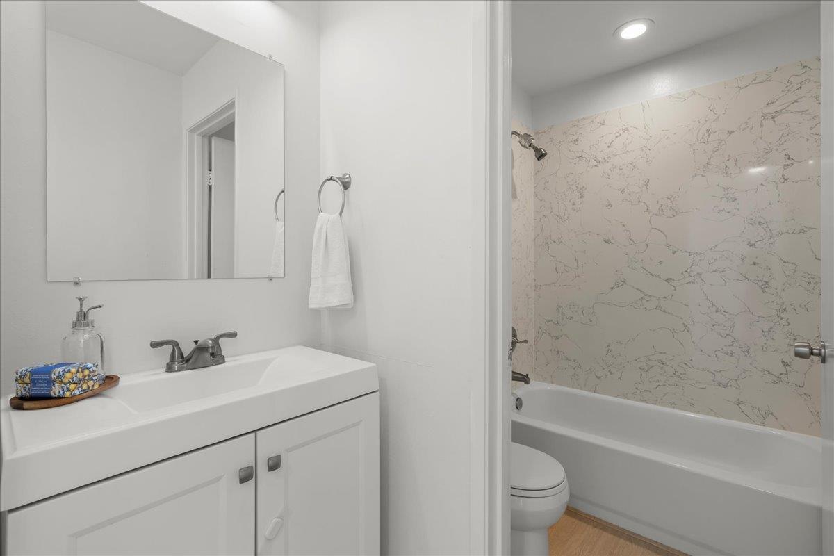 946 Kiely Boulevard, #A, SantaClara, CA 95051