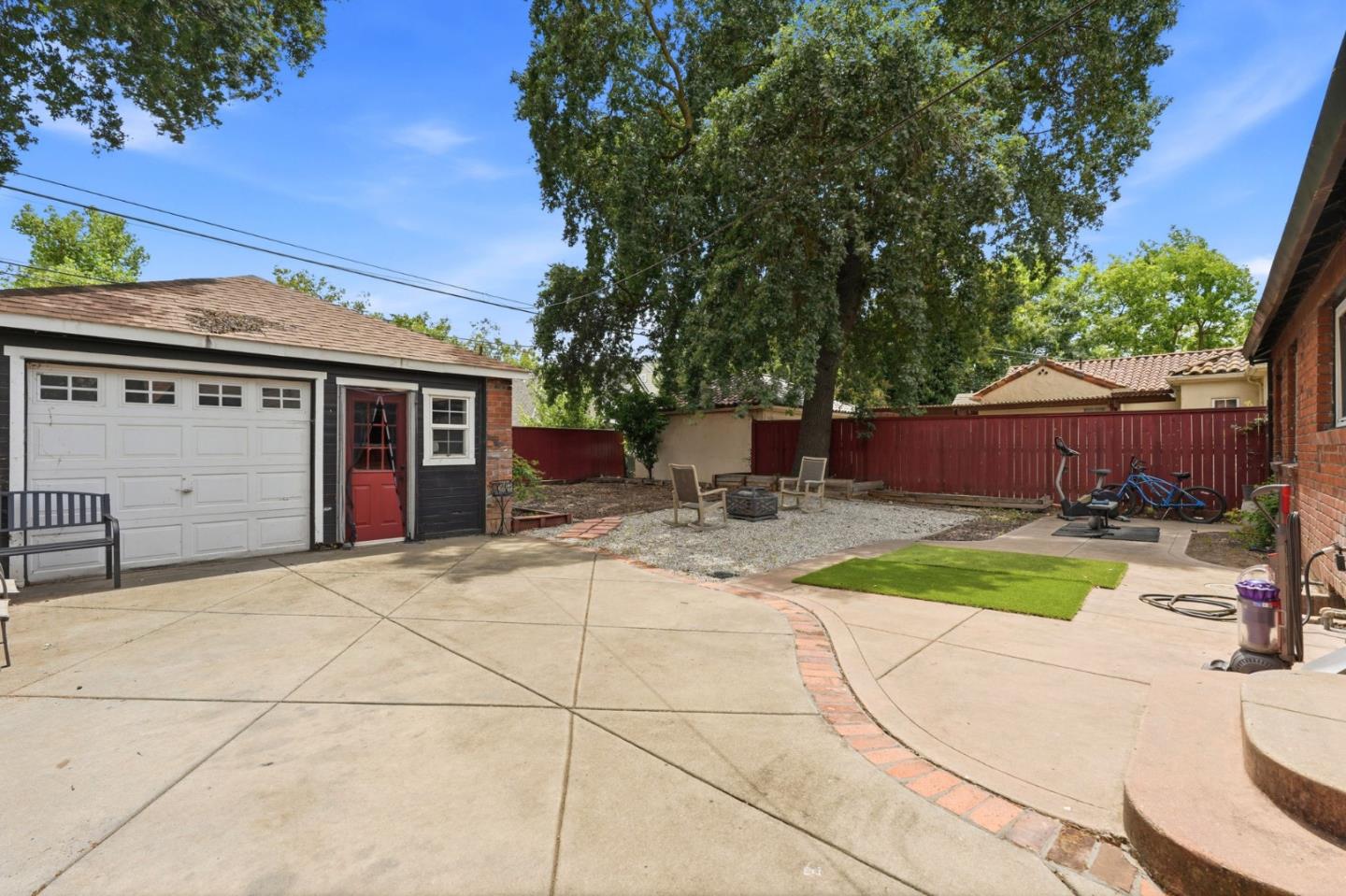 136 West Stadium Drive, Stockton, CA 95204
