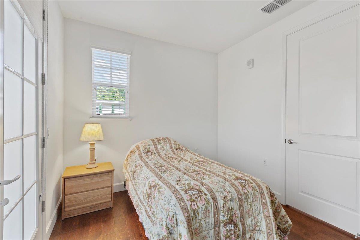 2041 Atlas Loop, MountainView, CA 94043