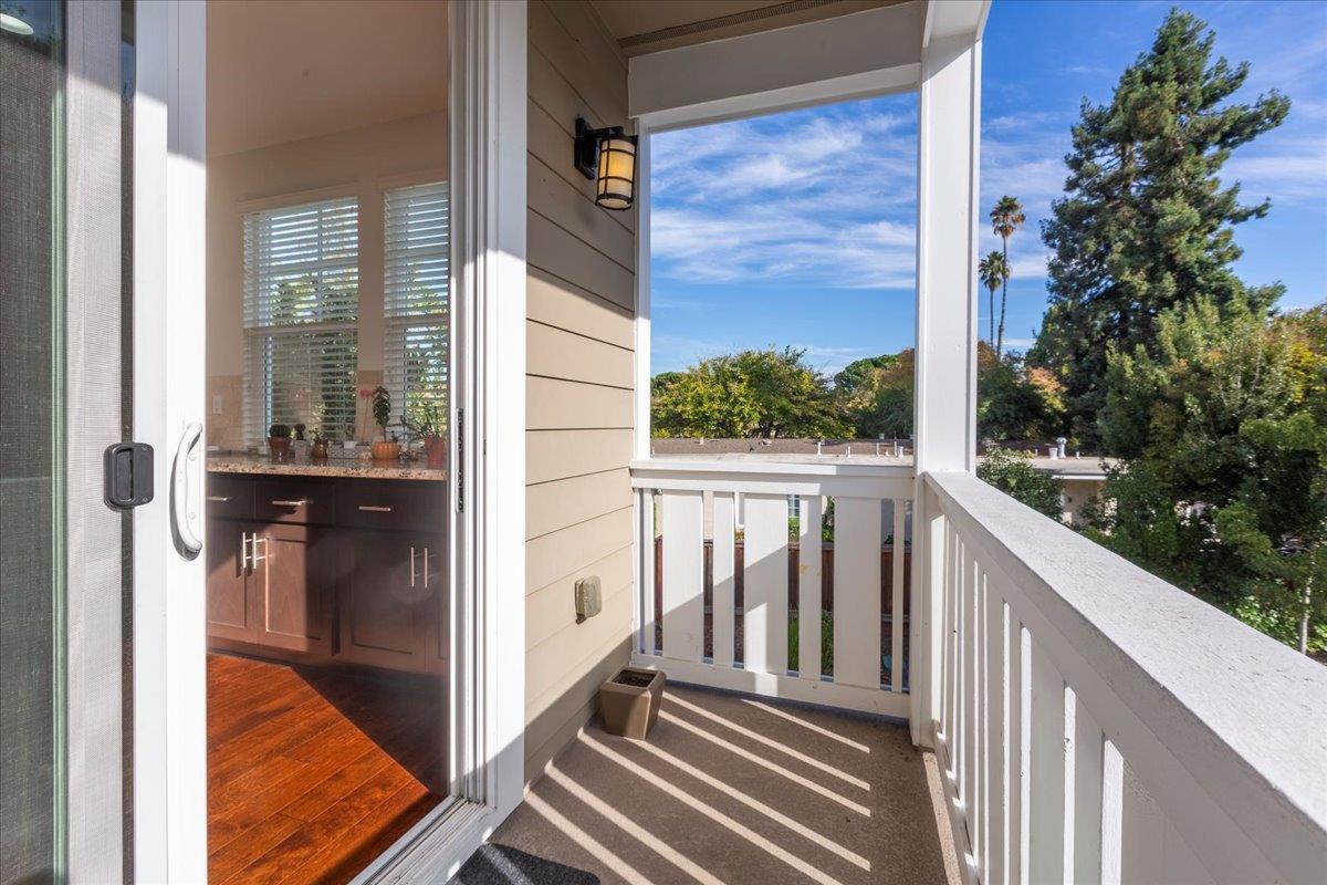 2041 Atlas Loop, MountainView, CA 94043