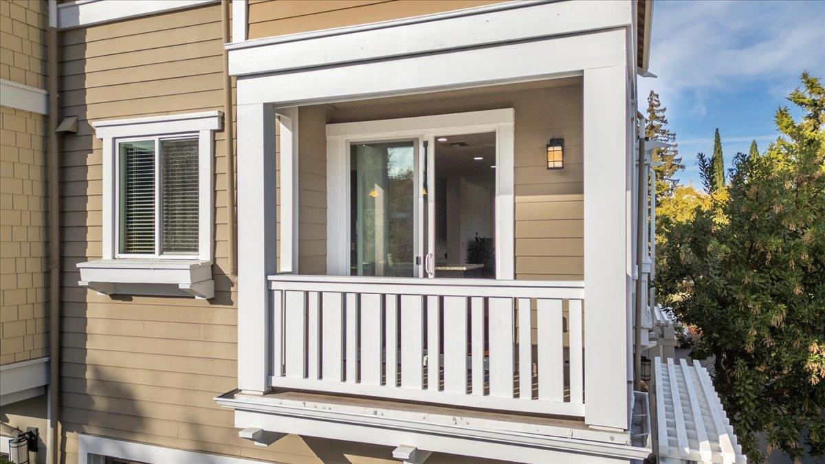 2041 Atlas Loop, MountainView, CA 94043
