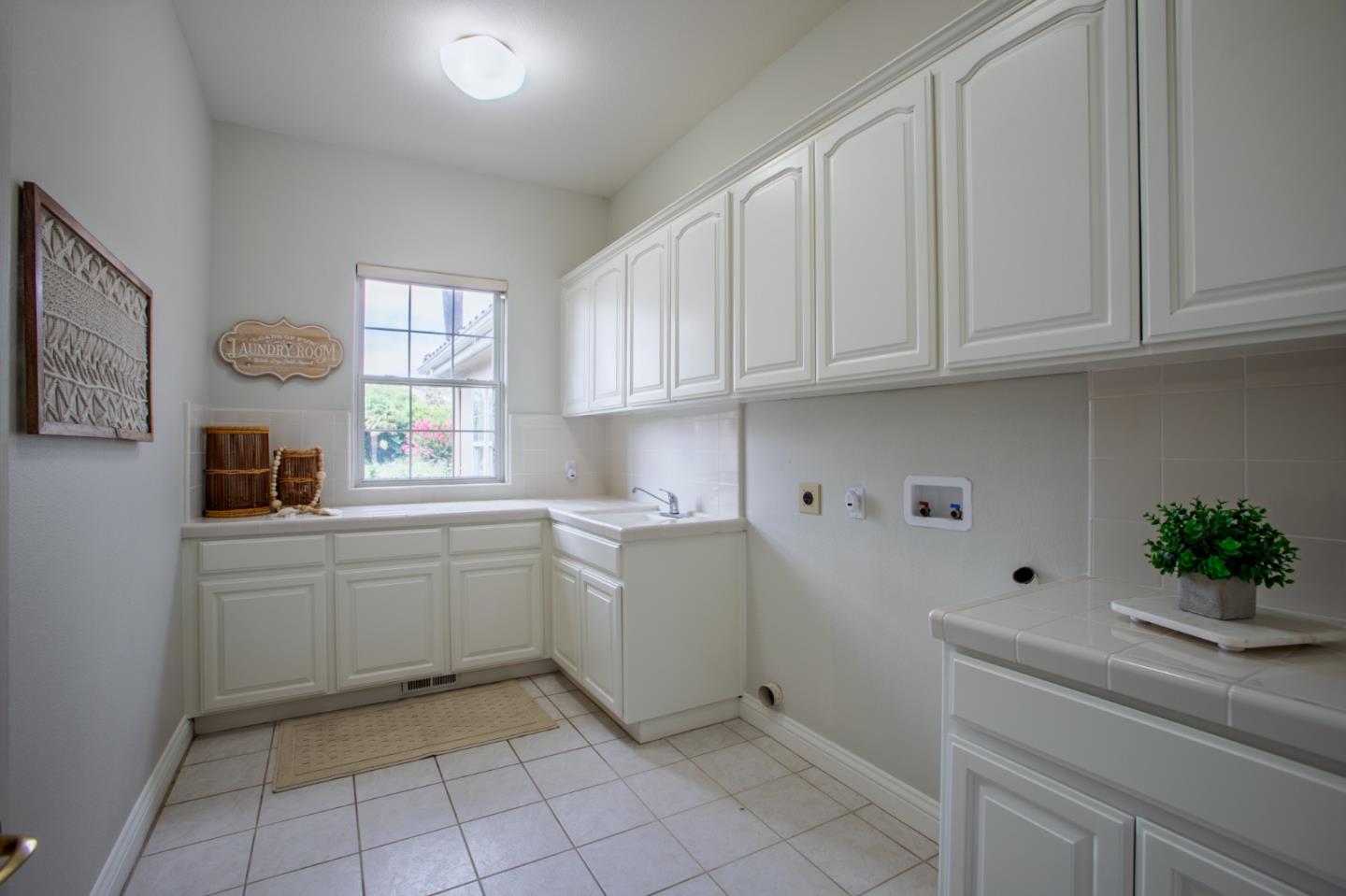 10746 Green Valley Drive, Gilroy, CA 95020