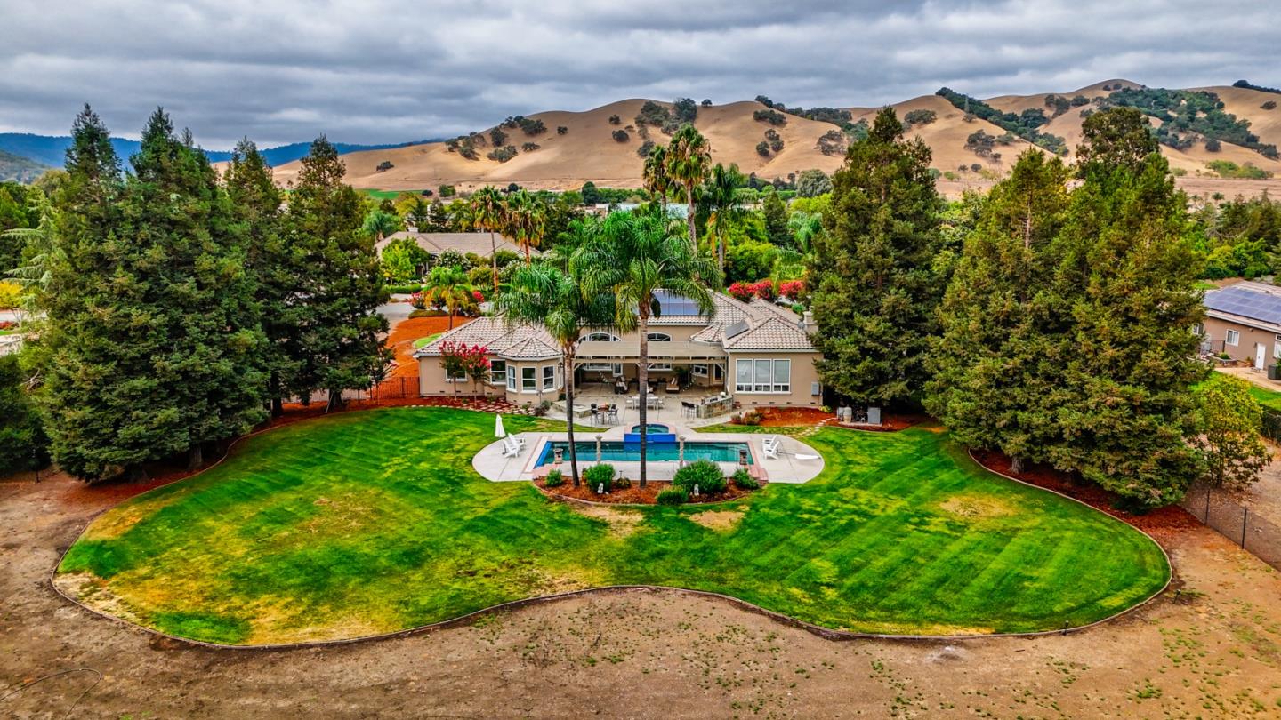 10746 Green Valley Drive, Gilroy, CA 95020