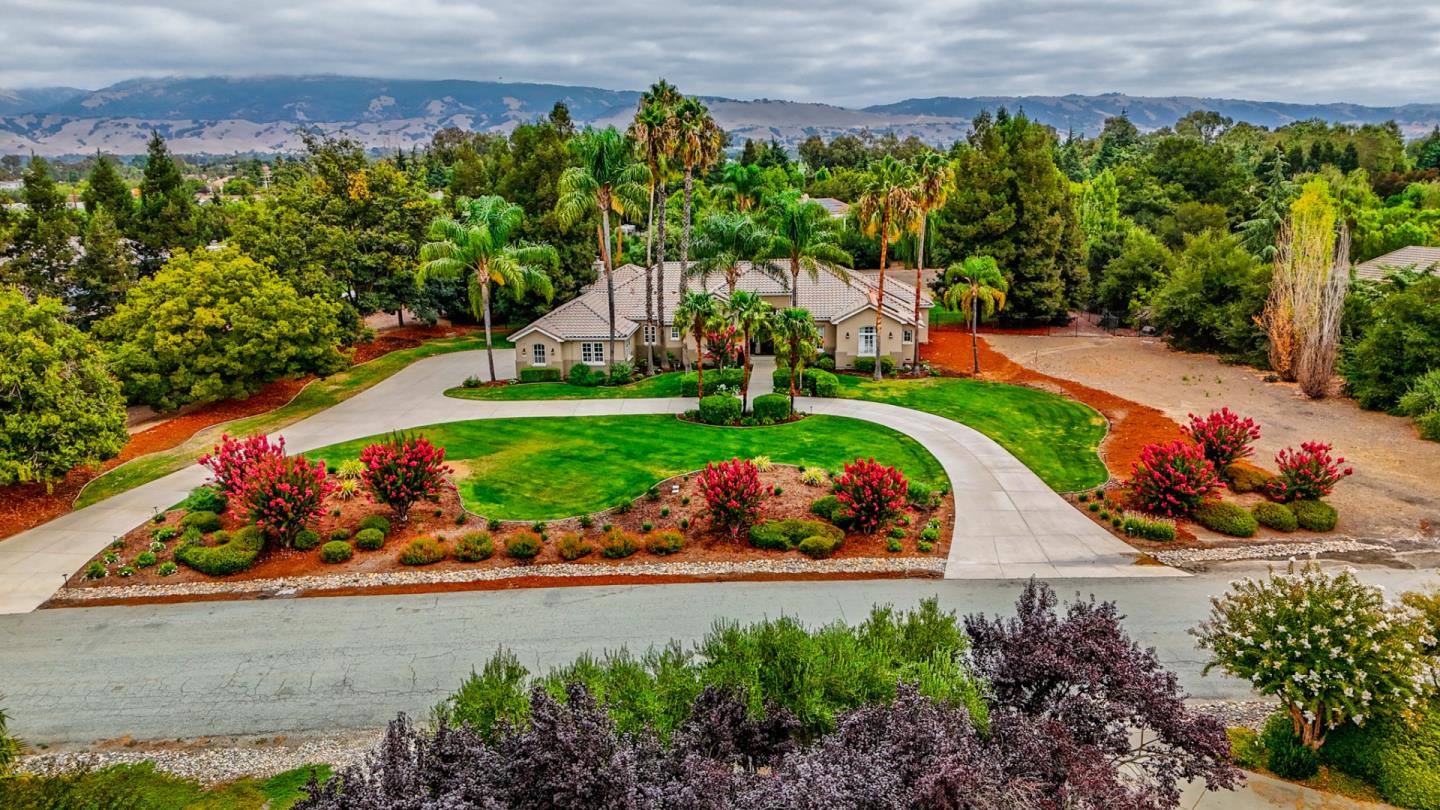 10746 Green Valley Drive, Gilroy, CA 95020