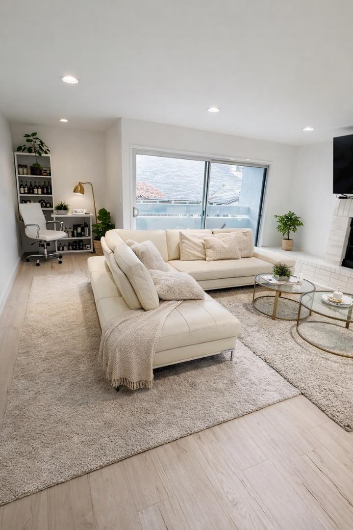 Property photo for 930 California AVE, #105, Santa Monica, CA