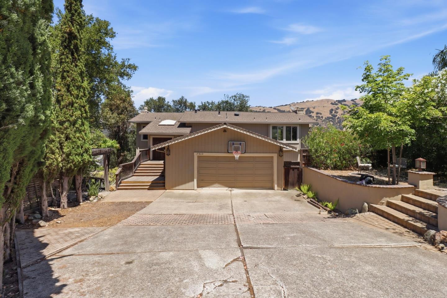 17200 Copper Hill Drive, MorganHill, CA 95037