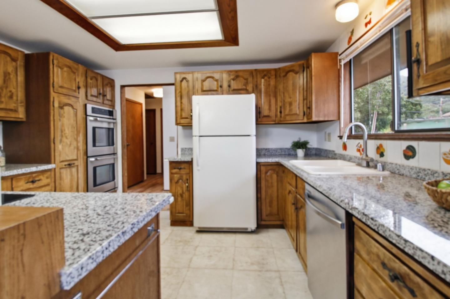 18 Middle Canyon Way, #B, CarmelValley, CA 93924