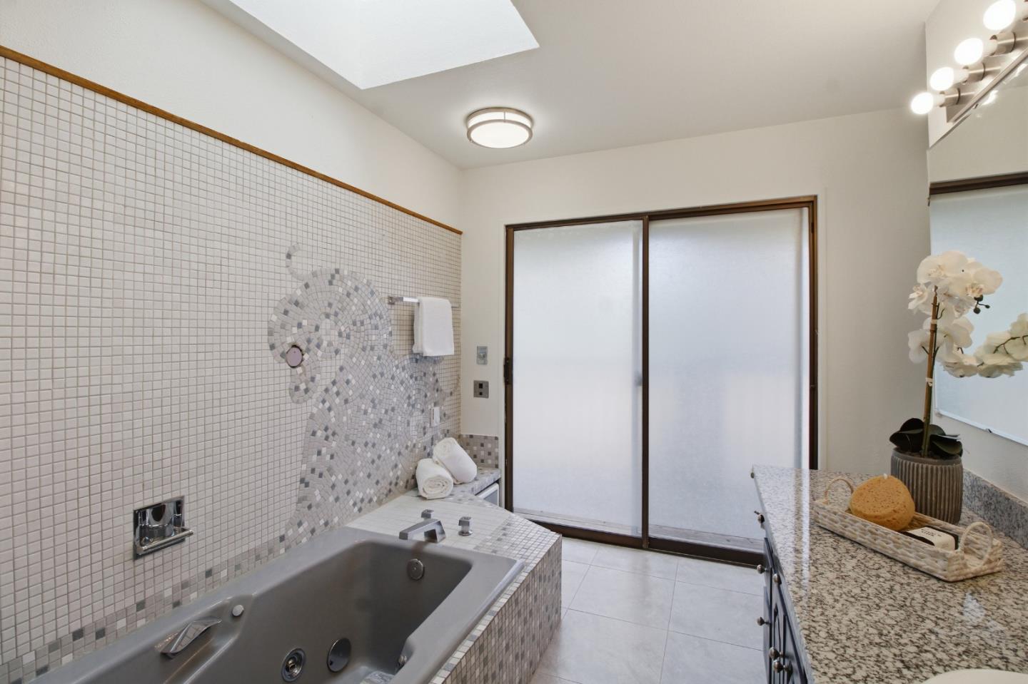 18 Middle Canyon Way, #B, CarmelValley, CA 93924