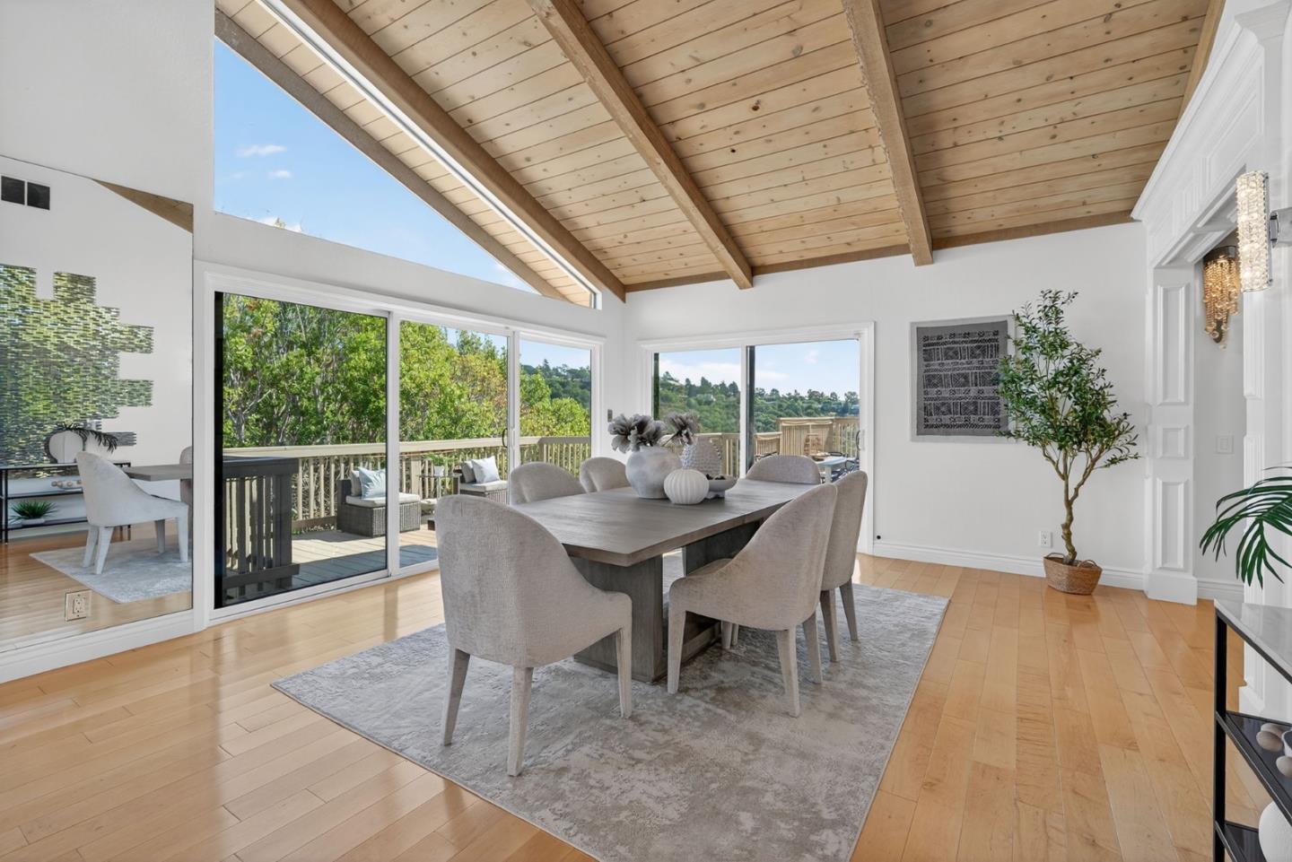 30 Bluebell Lane, Hillsborough, CA 94010