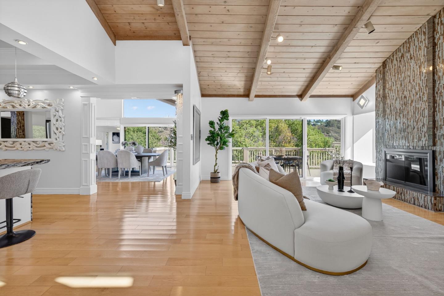 30 Bluebell Lane, Hillsborough, CA 94010