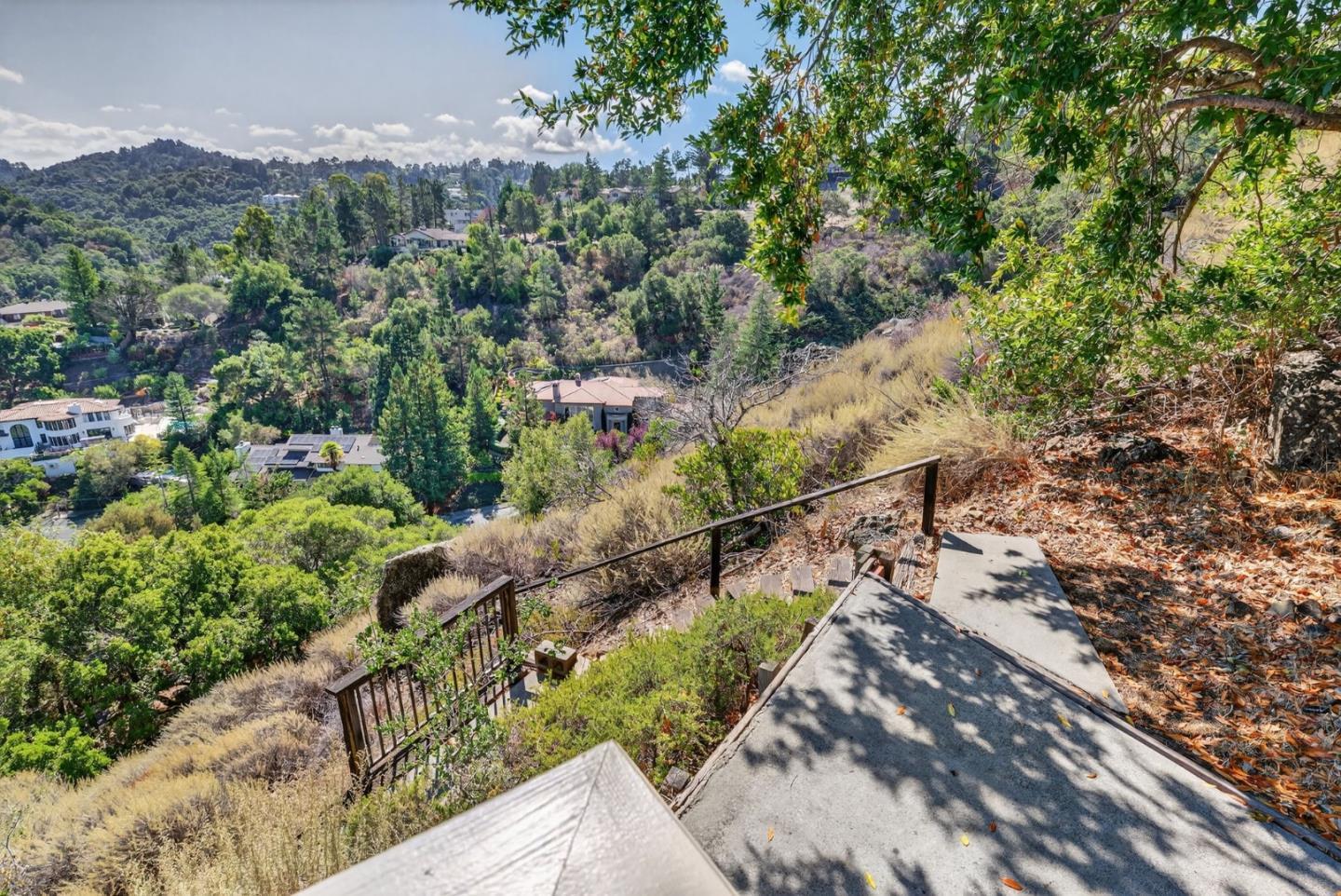 30 Bluebell Lane, Hillsborough, CA 94010