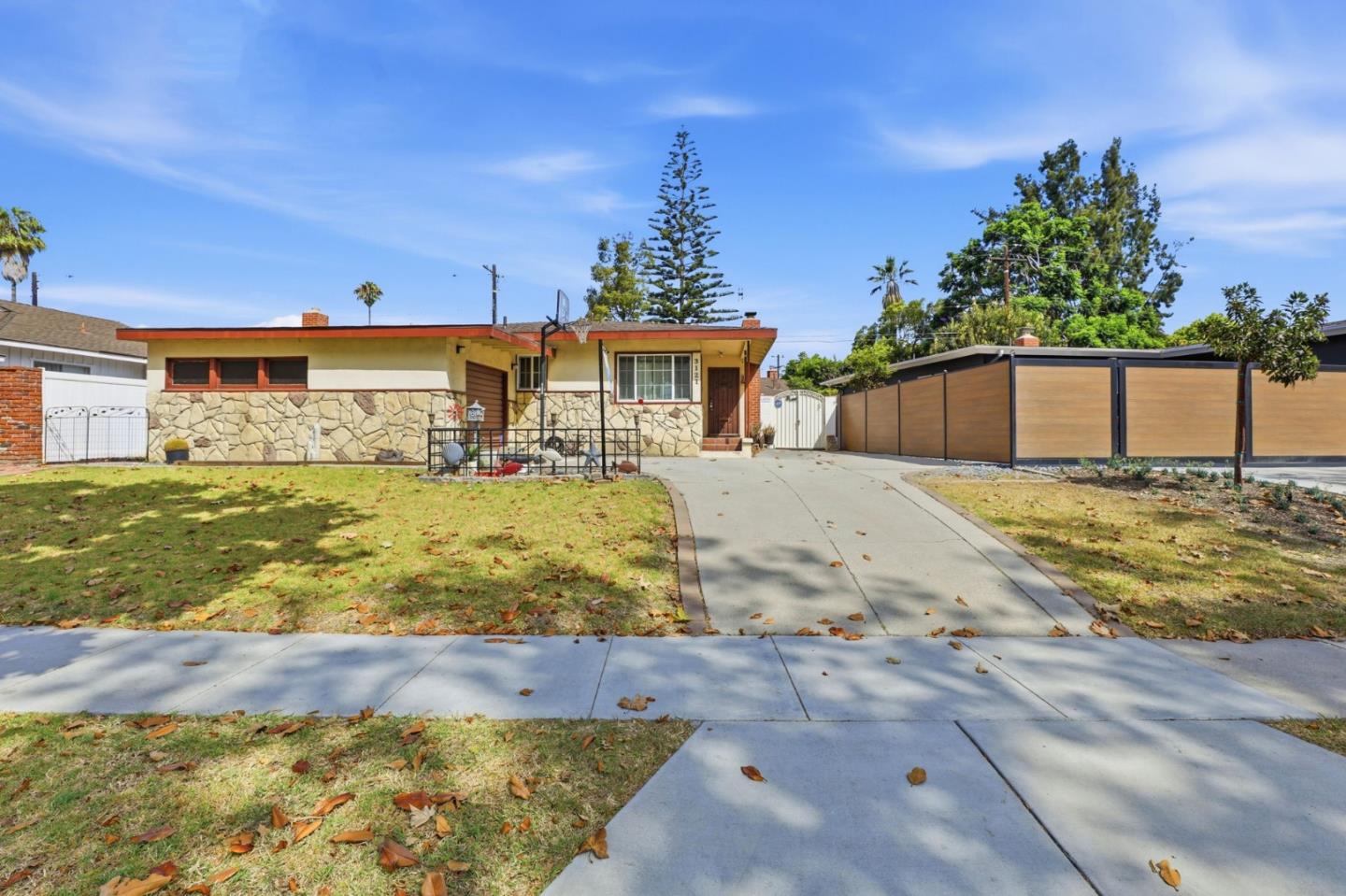 Property photo for 3121 N Los Coyotes Diagonal, Long Beach, CA