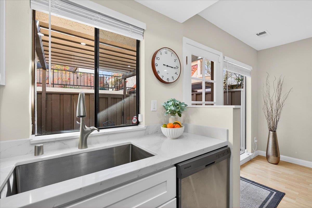 582 Pimlico Court, Walnut Creek, CA 94597