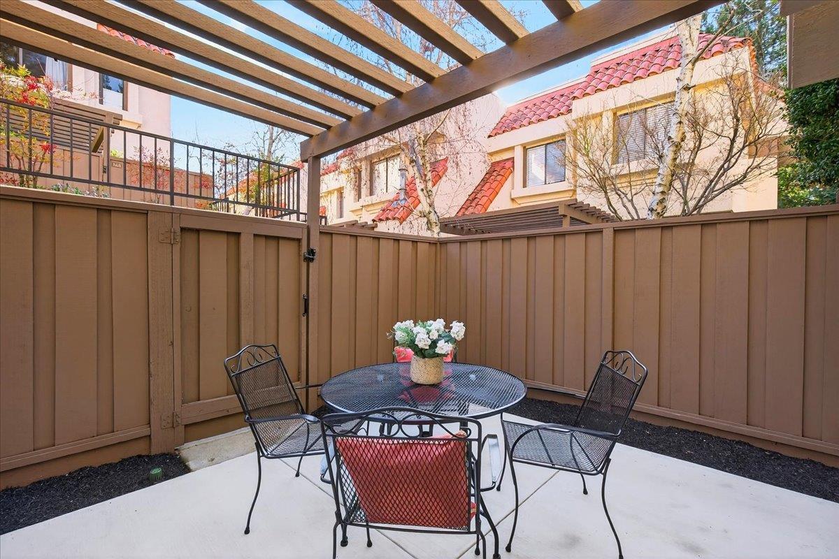 582 Pimlico Court, Walnut Creek, CA 94597
