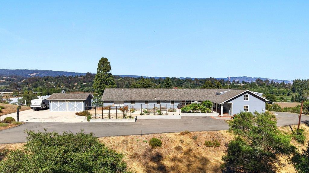 75 Skylark Lane, Watsonville, CA 95076