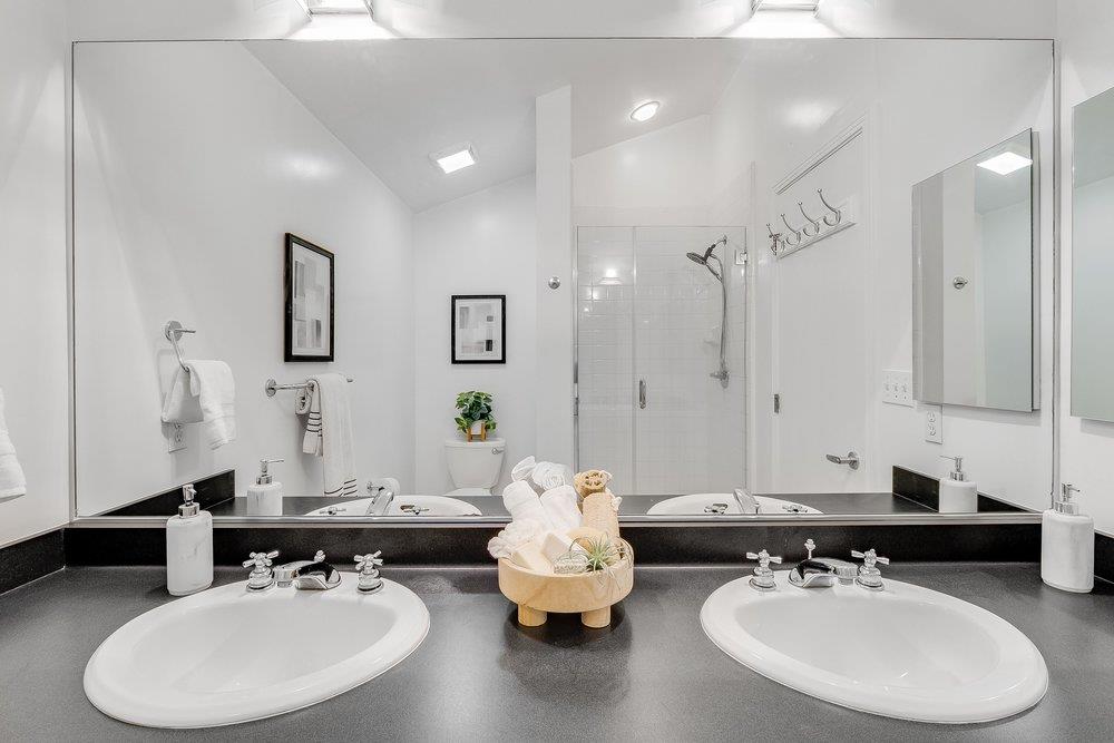 59 Iron Horse Lane, Walnut Creek, CA 94597