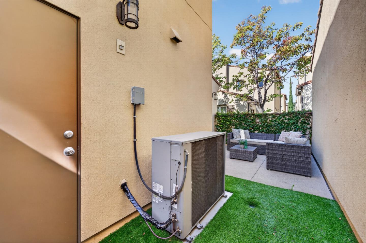 1206 Dahlia Loop, SanJose, CA 95126