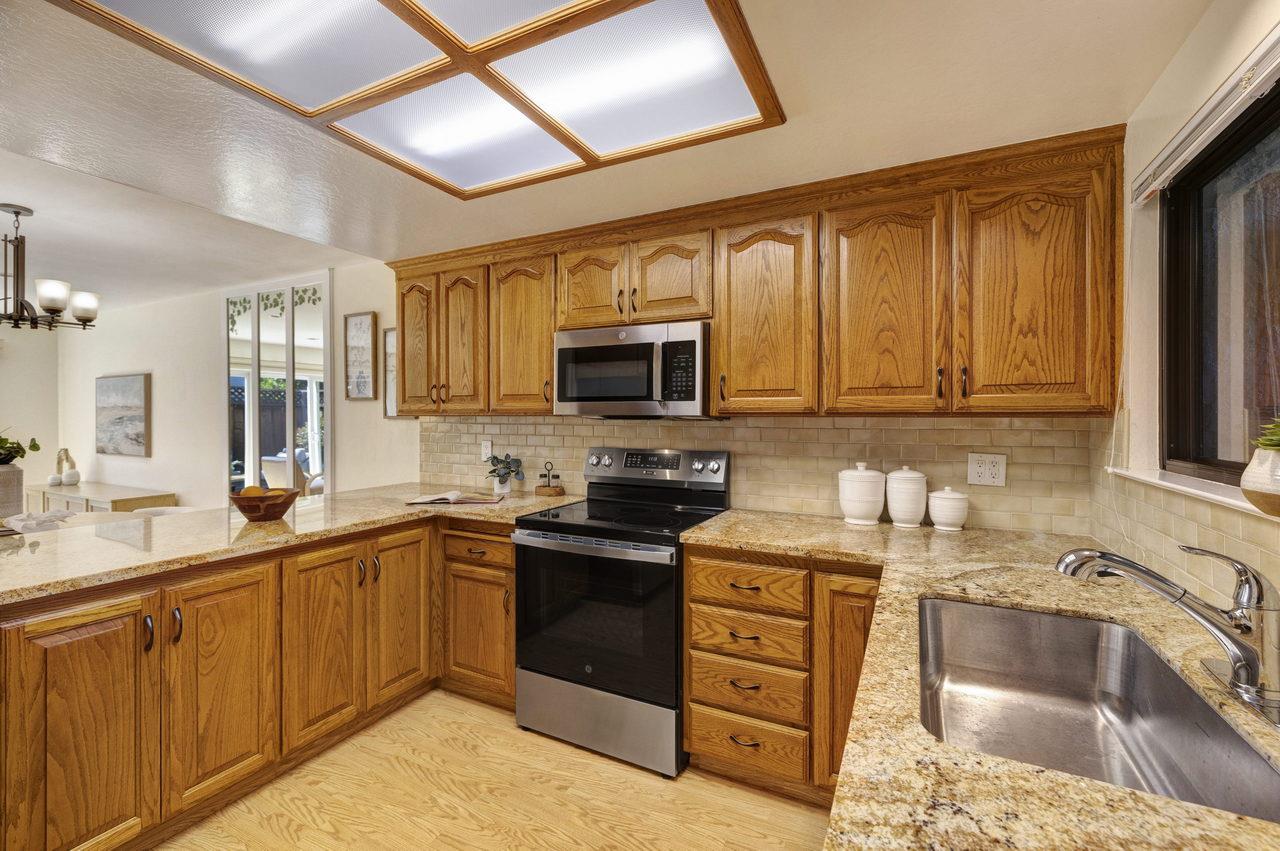 1396 Pinehurst Square, SanJose, CA 95117