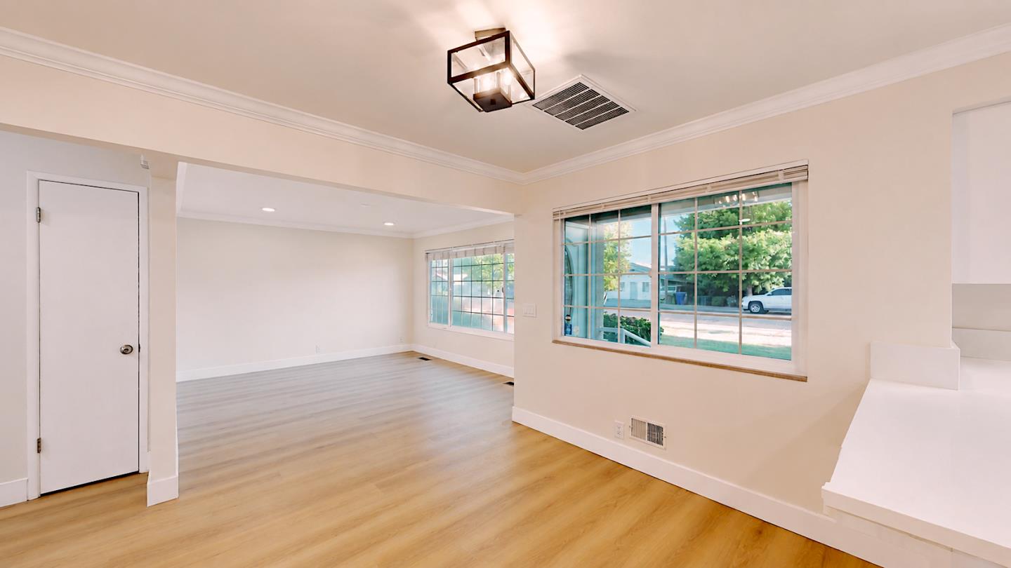 100 Pedras Road, Turlock, CA 95382