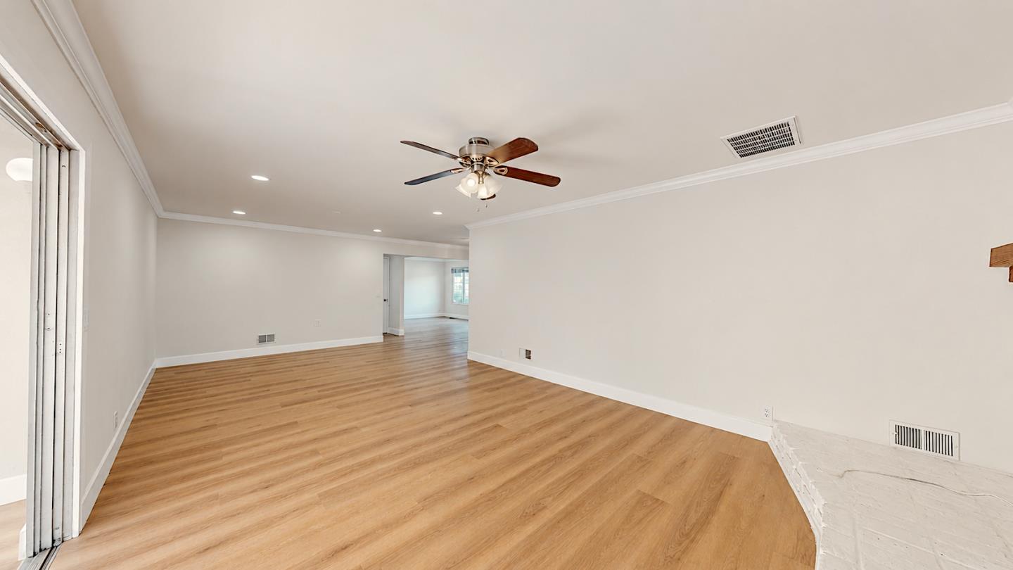 100 Pedras Road, Turlock, CA 95382