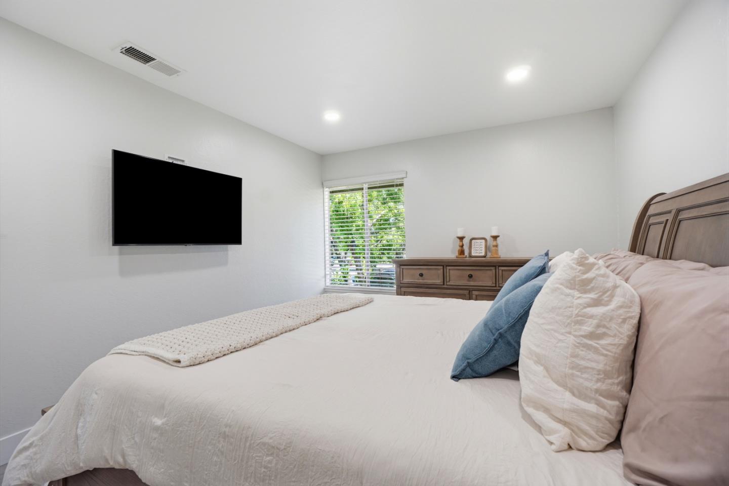 55 Massolo Drive, #H, Pleasant Hill, CA 94523
