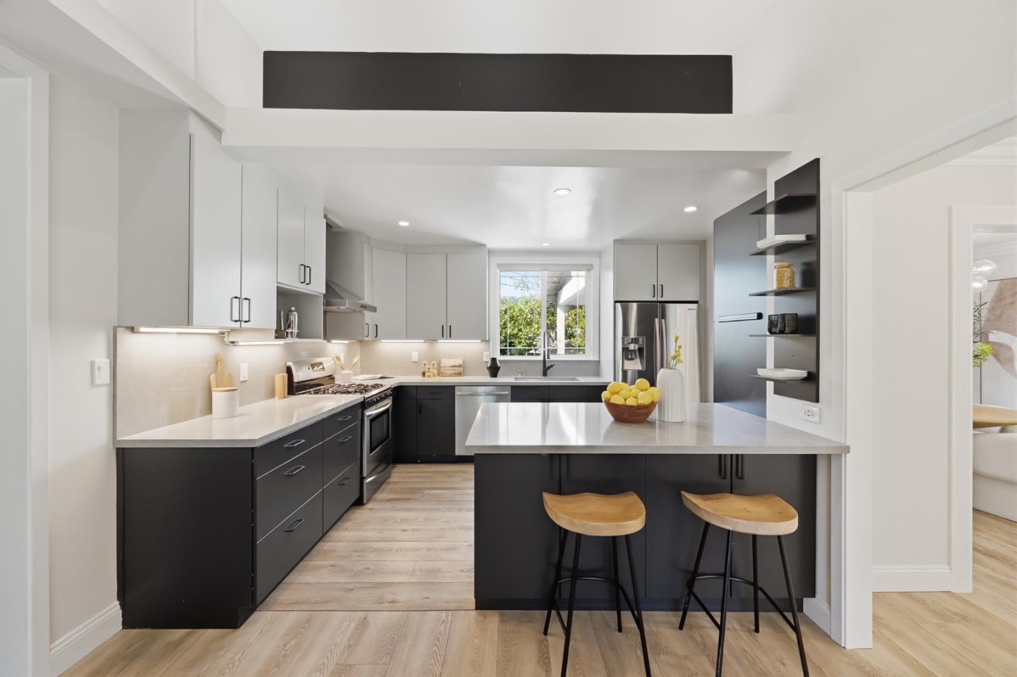 300 De Anza Avenue, SanCarlos, CA 94070