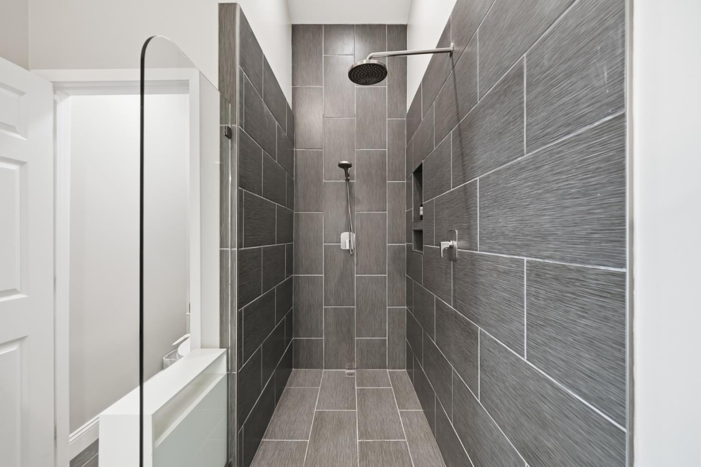 300 De Anza Avenue, SanCarlos, CA 94070