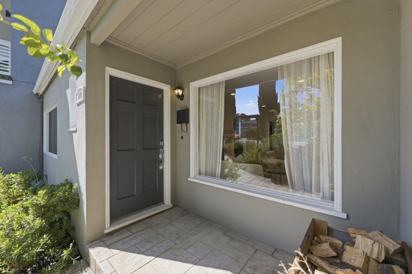 300 De Anza Avenue, SanCarlos, CA 94070