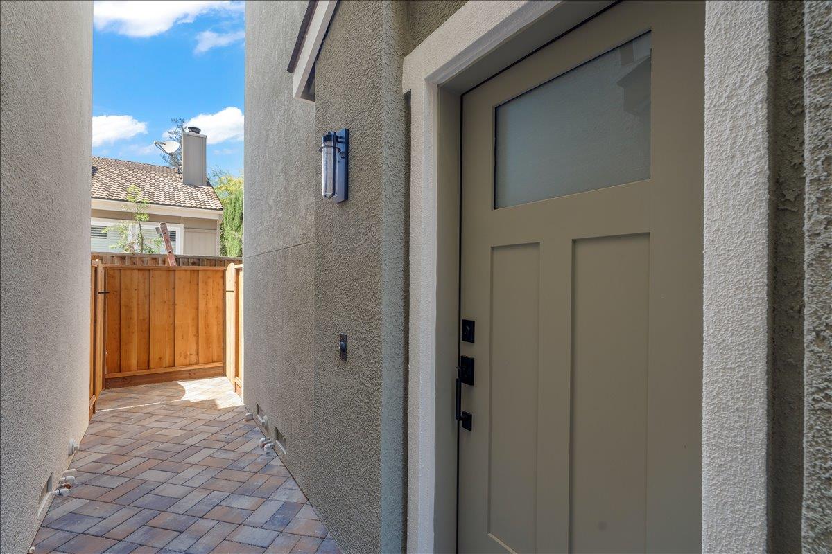 184 W. Rincon Ave, Campbell, CA 95008