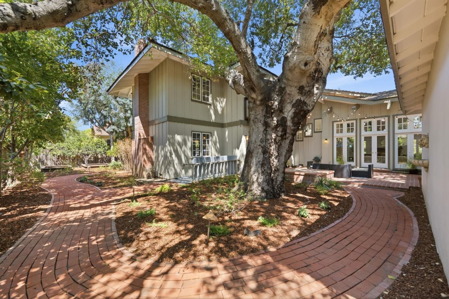 1021 Alegre Avenue, LosAltos, CA 94024