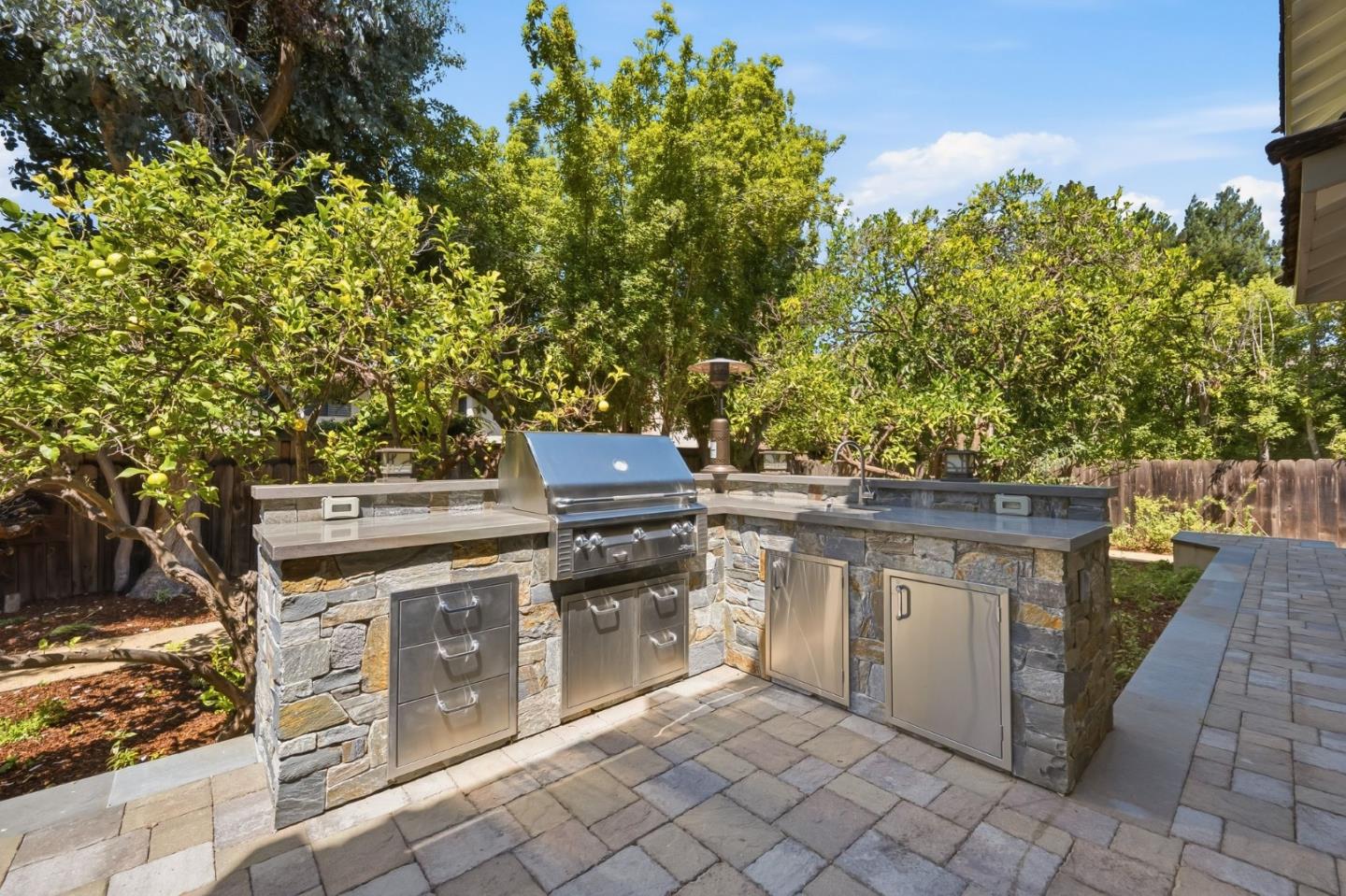 1021 Alegre Avenue, LosAltos, CA 94024