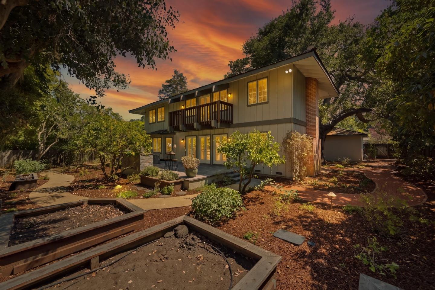 1021 Alegre Avenue, LosAltos, CA 94024