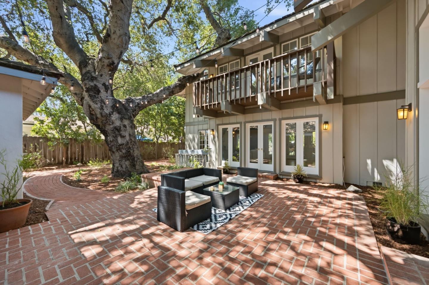 1021 Alegre Avenue, LosAltos, CA 94024