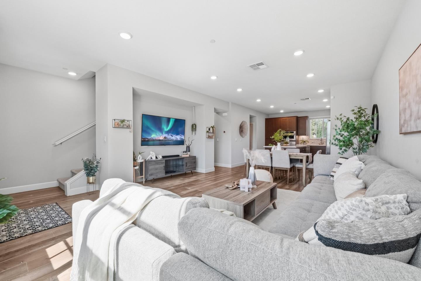 1121 Giannitsa Terrace, Sunnyvale, CA 94089