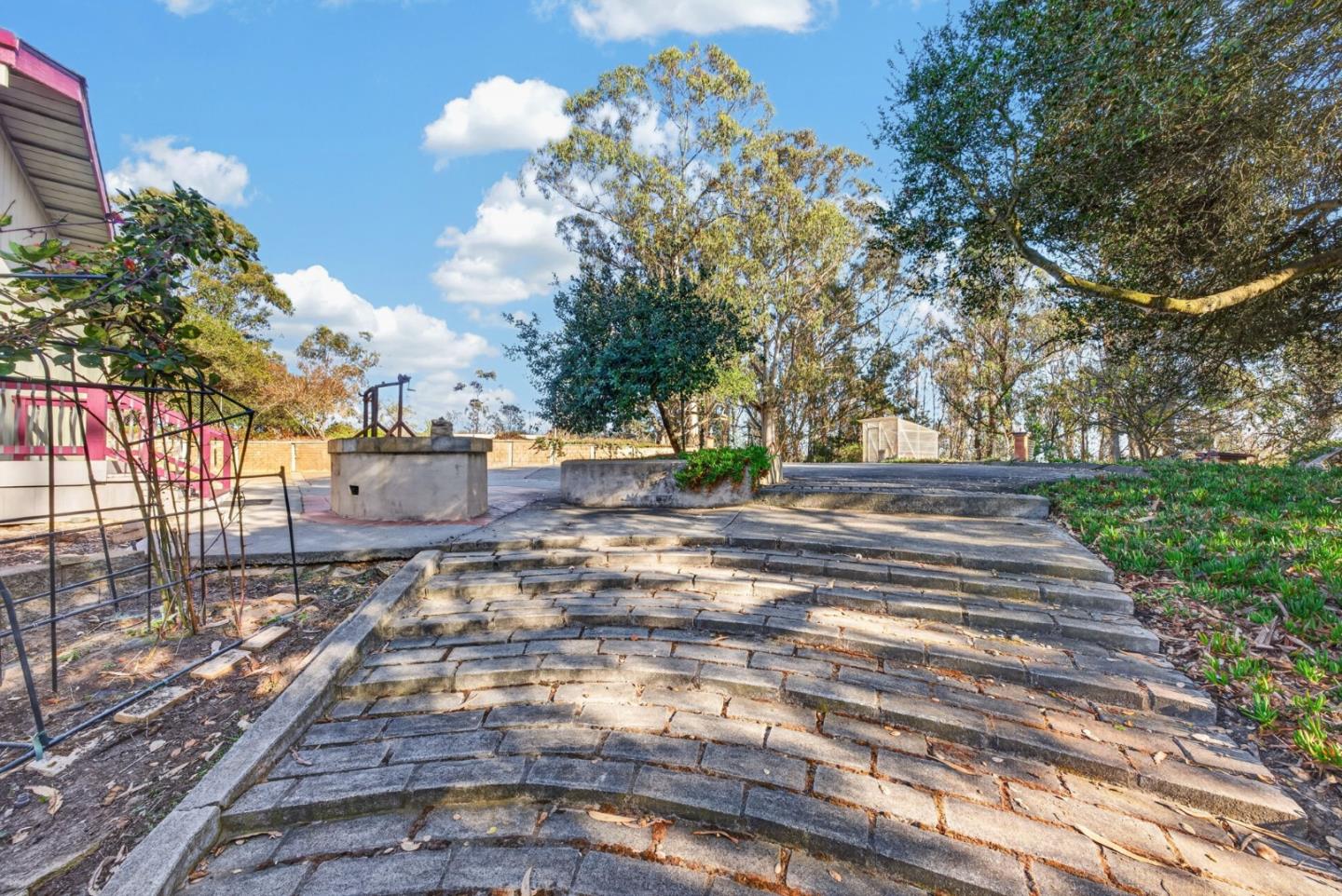 18740 Victoria Lane, Prunedale, CA 93907