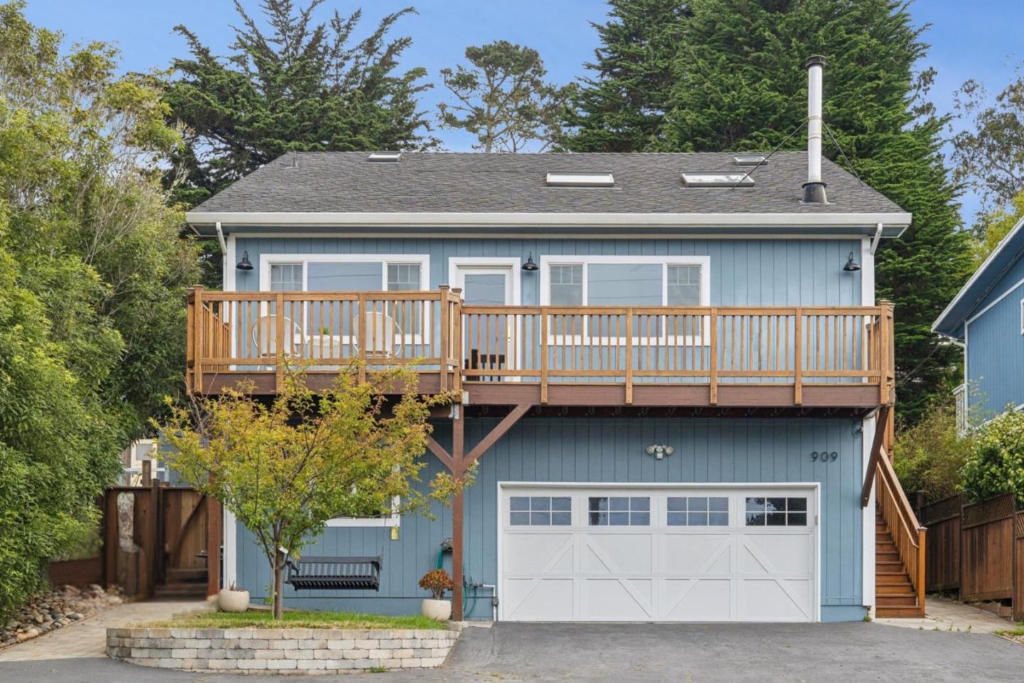 909 Etheldore Street, MossBeach, CA 94038