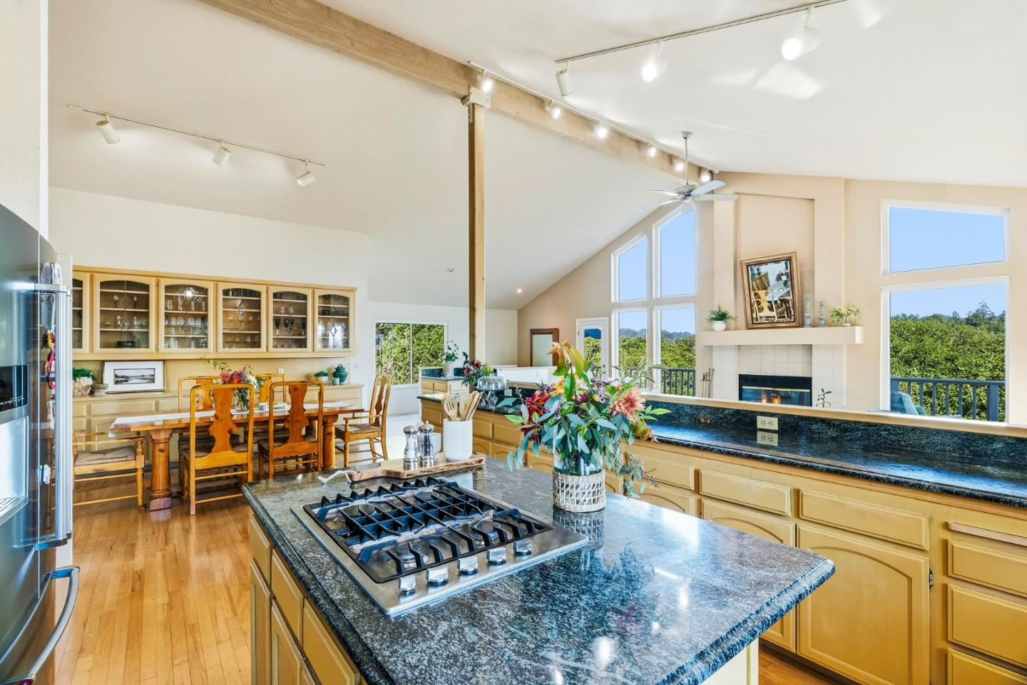 200 Marthas Way, Aptos, CA 95003