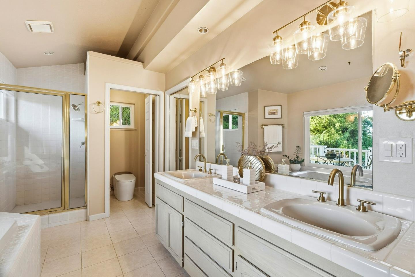200 Marthas Way, Aptos, CA 95003