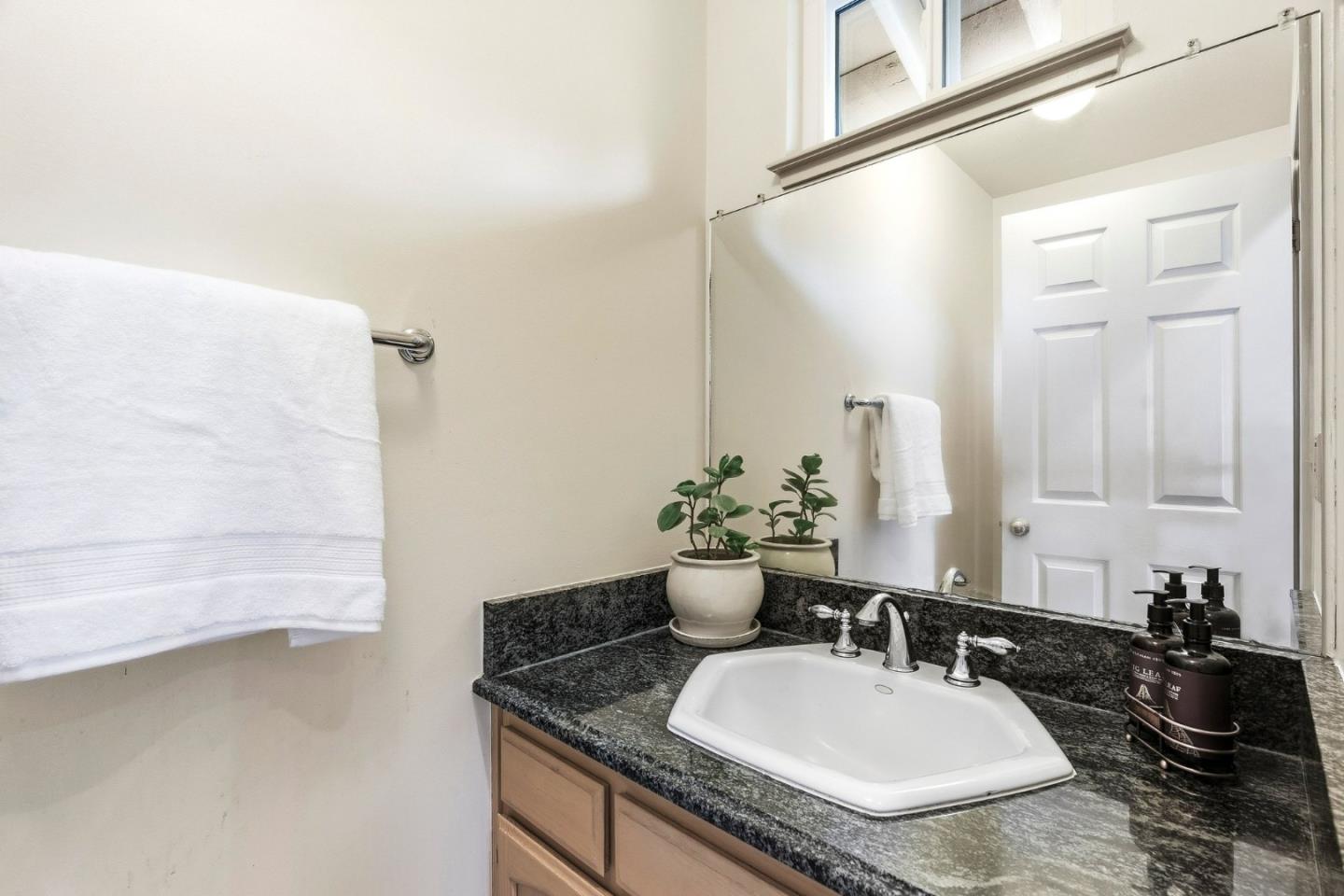 200 Marthas Way, Aptos, CA 95003
