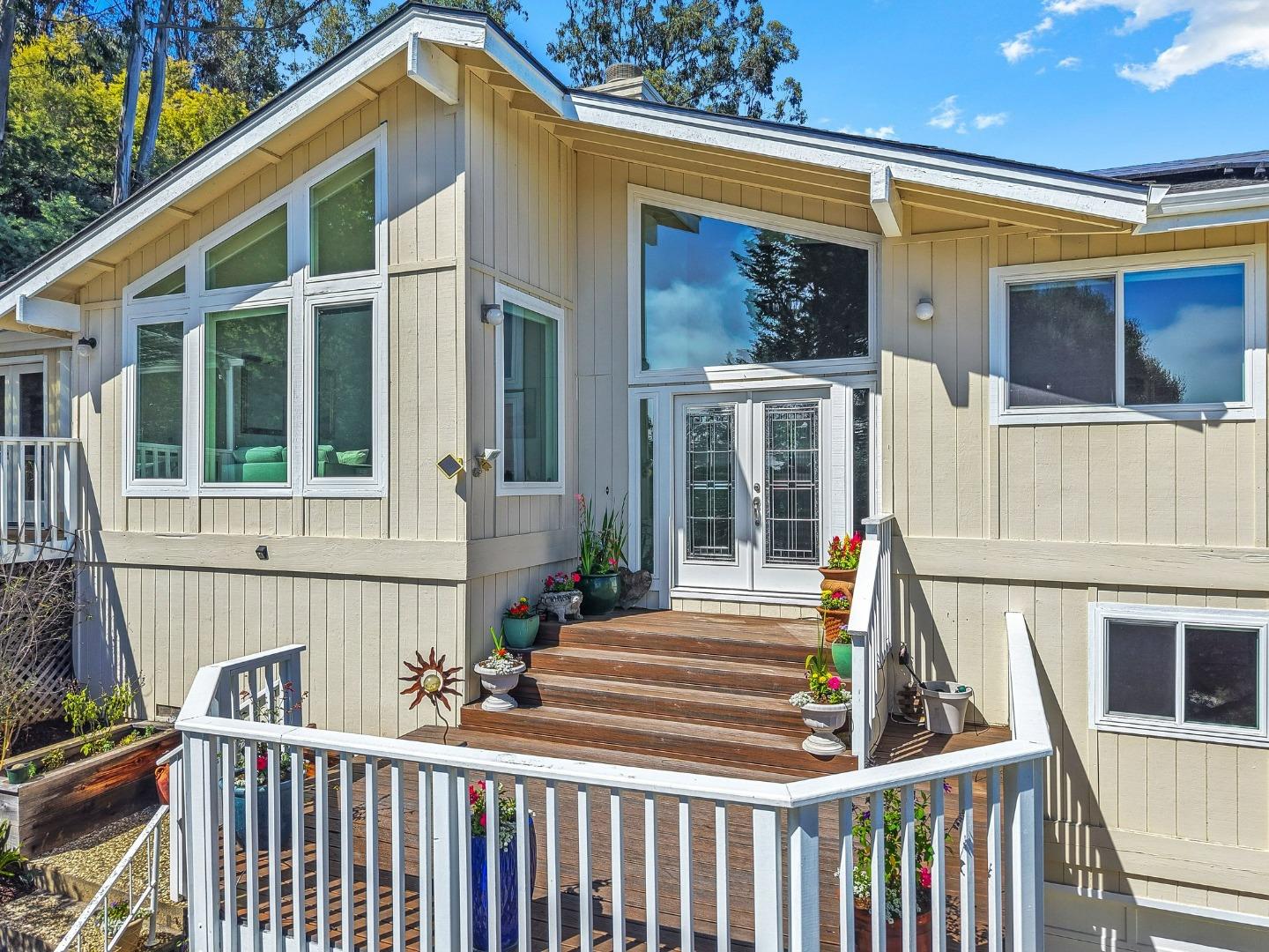 200 Marthas Way, Aptos, CA 95003