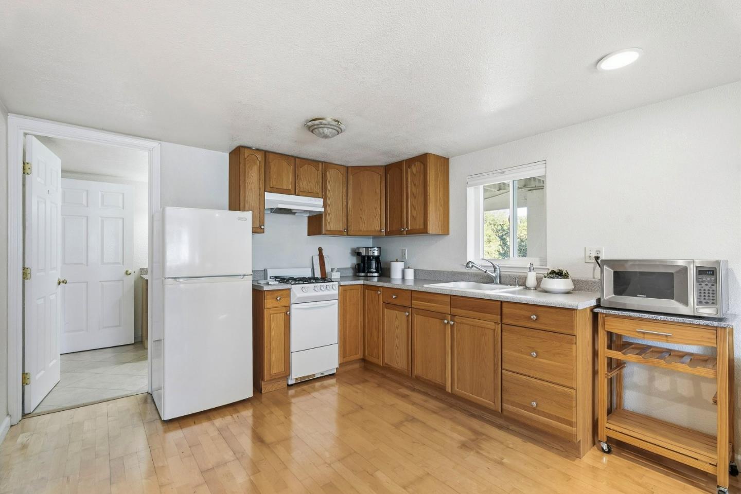 200 Marthas Way, Aptos, CA 95003